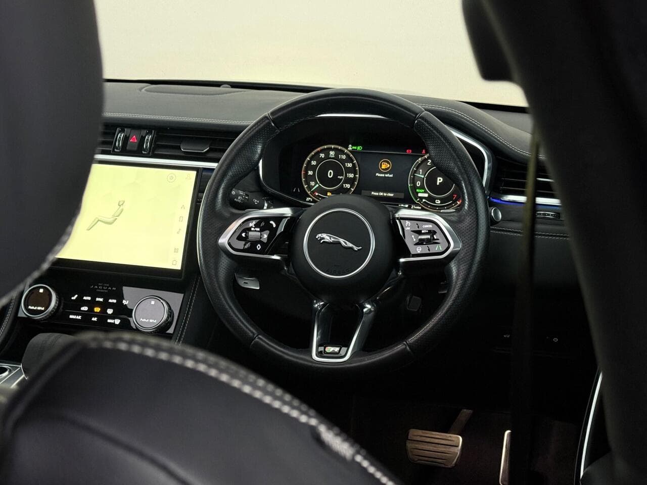 Jaguar F-PACE thumbnail Inconclusive