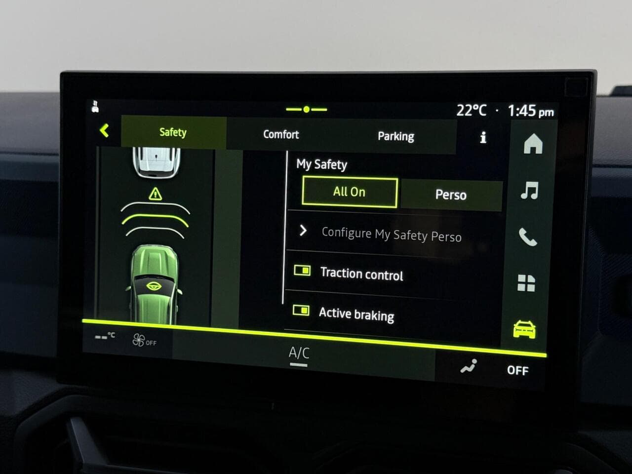 Dacia Duster thumbnail Infotainment System