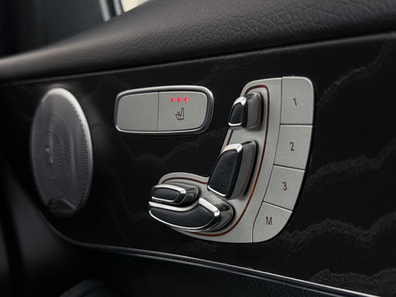 Mercedes-Benz GLC thumbnail Misc Controls