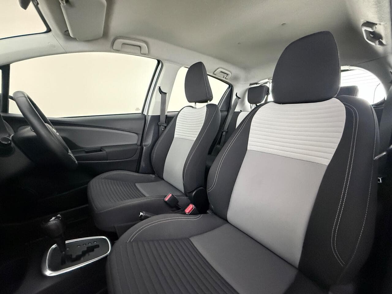 Toyota Yaris thumbnail Seat Driver