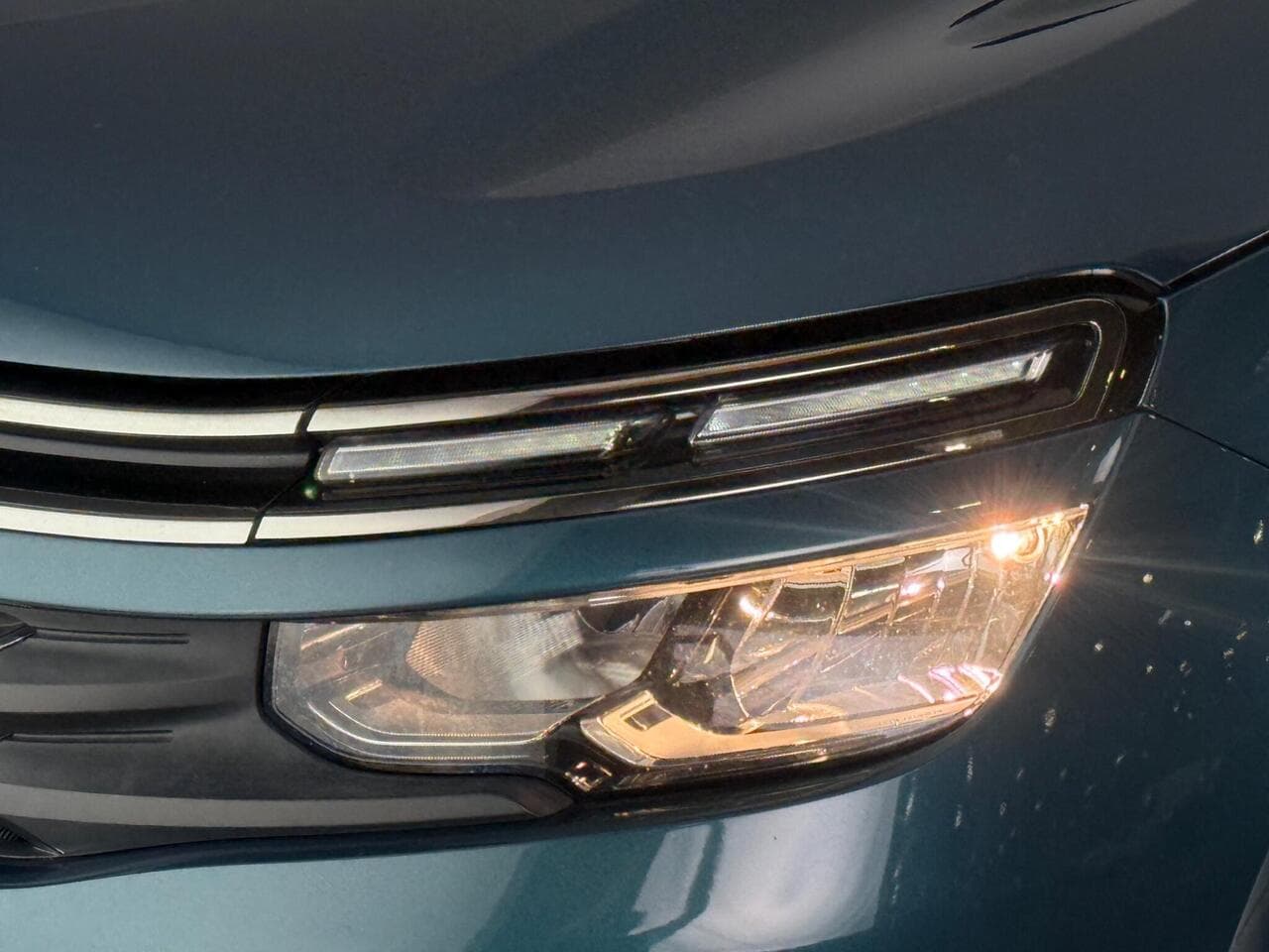 Citroen C5 Aircross thumbnail Lights Front