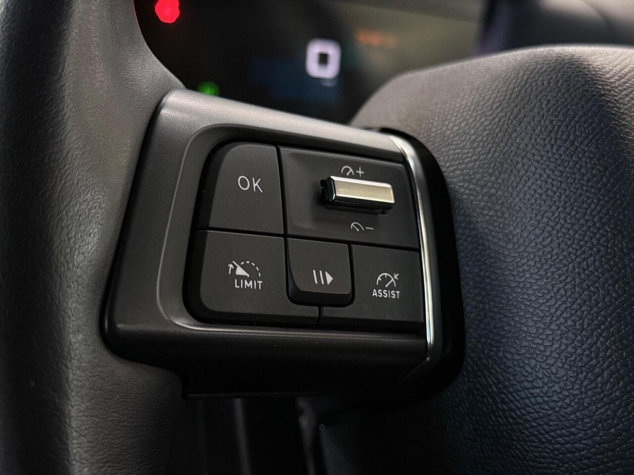 Citroen C4 thumbnail Misc Controls