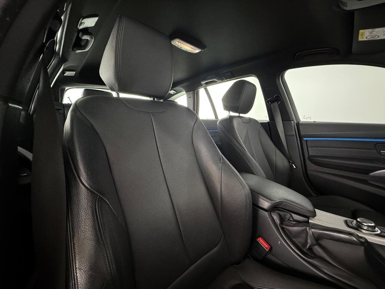 BMW 3 Series thumbnail Seat Driver