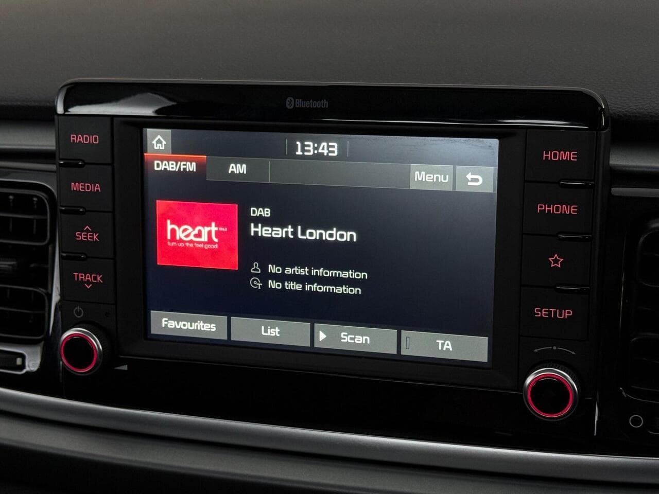 Kia Rio thumbnail Infotainment System