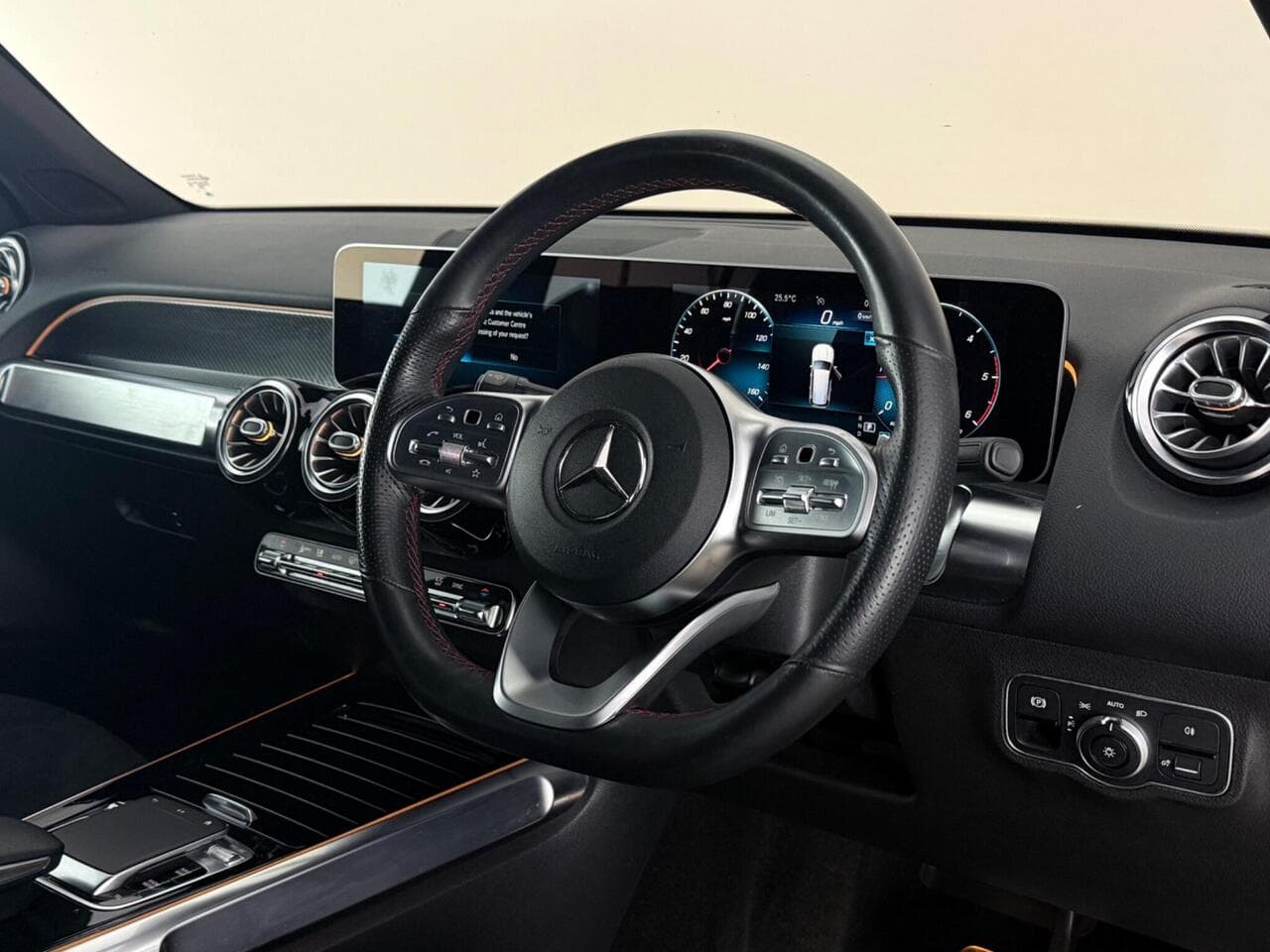 Mercedes-Benz GLB thumbnail Steering Wheel