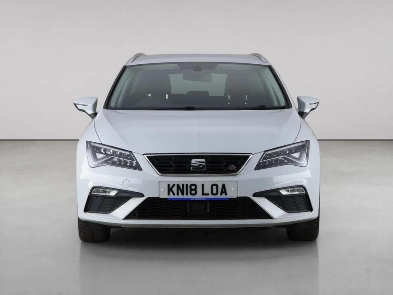 SEAT Leon thumbnail Front