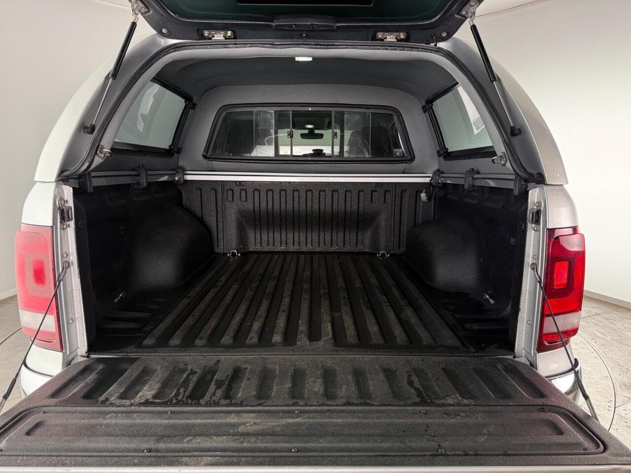 Volkswagen Amarok thumbnail Boot