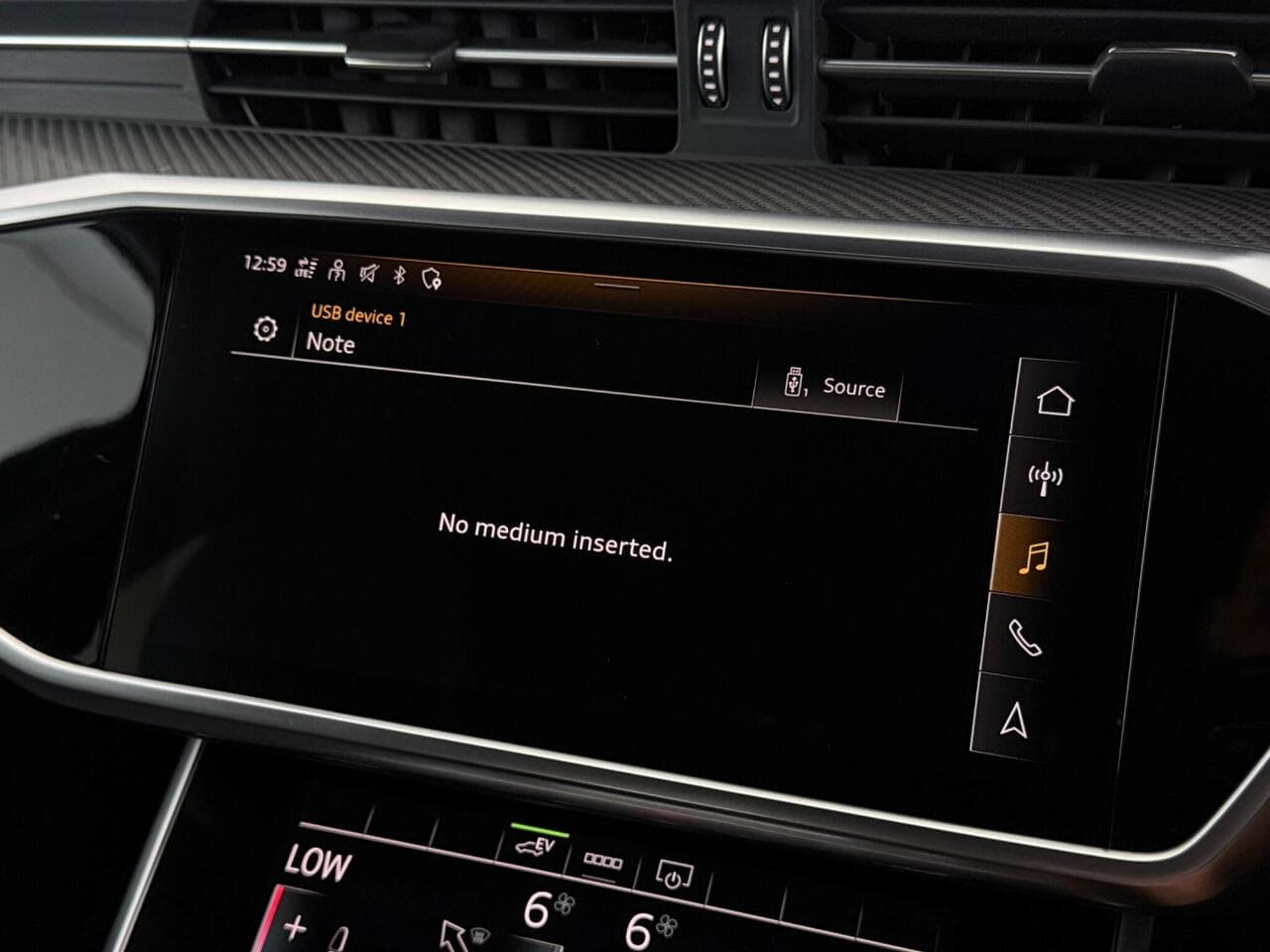 Audi A6 Avant thumbnail Infotainment System