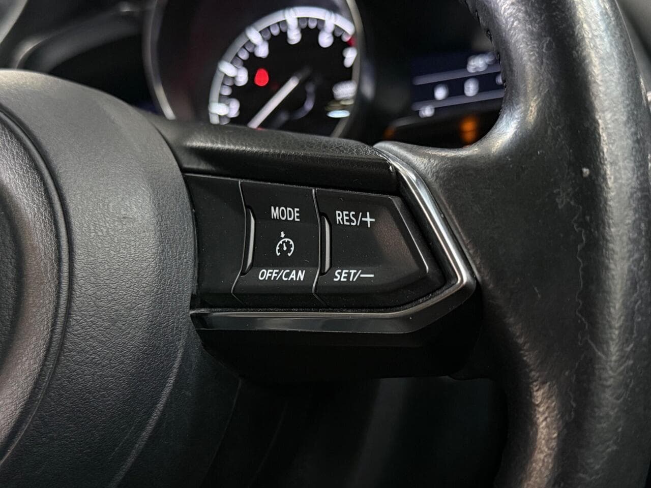 Mazda CX-3 thumbnail Misc Controls