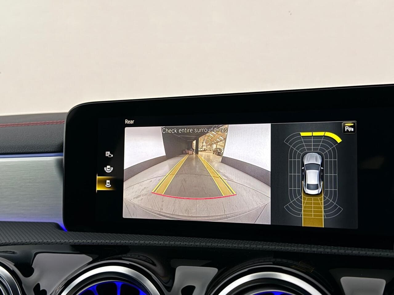 Mercedes-Benz CLA thumbnail Infotainment System