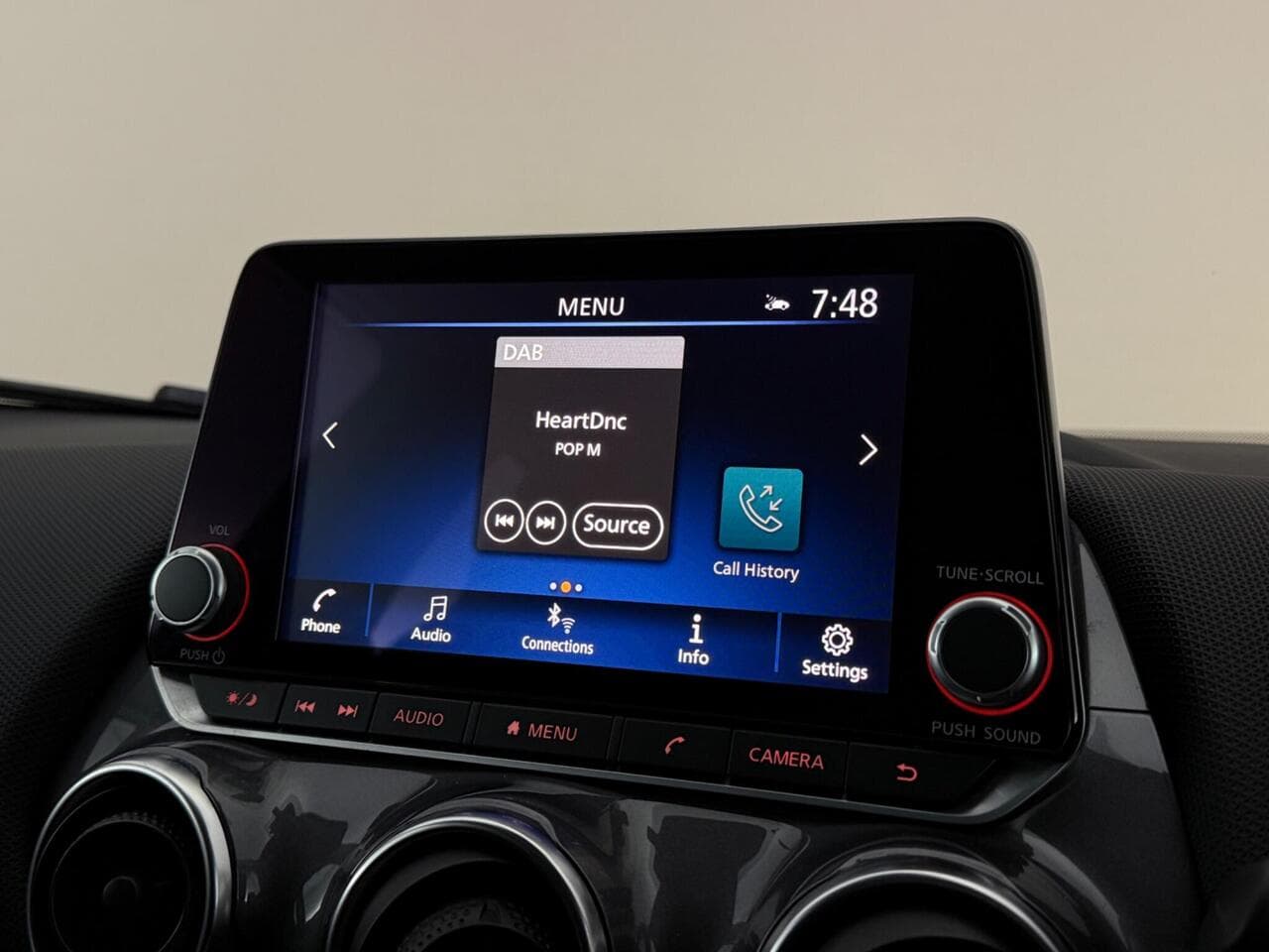 Nissan Juke thumbnail Infotainment System