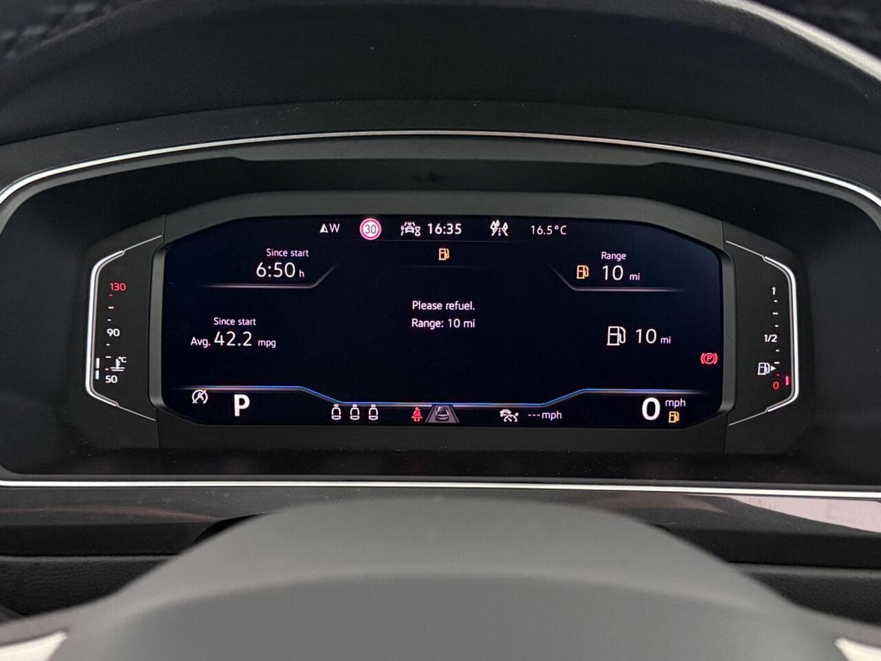 Volkswagen Tiguan thumbnail Driver Instruments