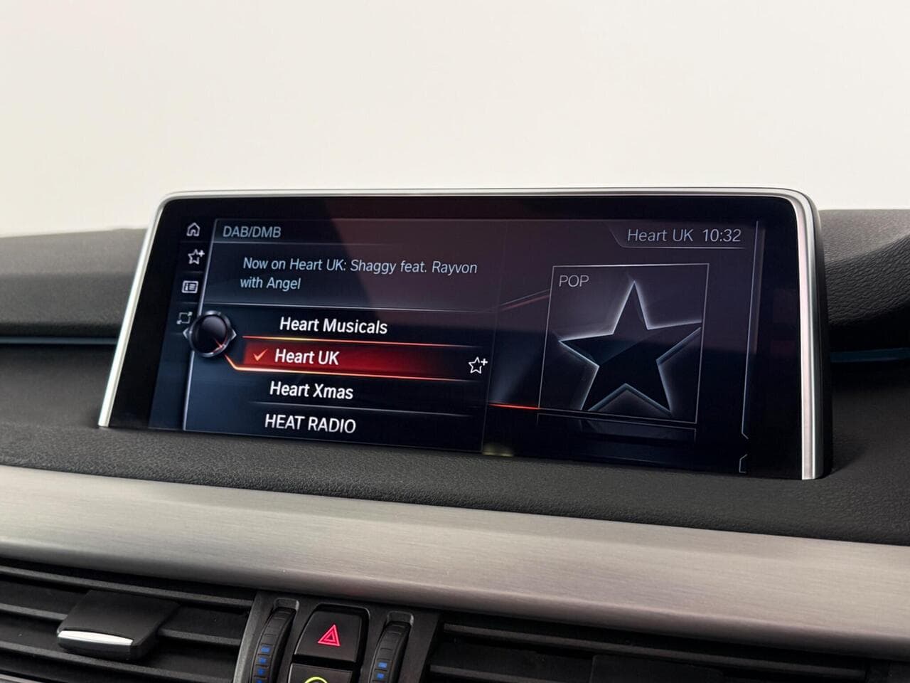 BMW X5 thumbnail Infotainment System