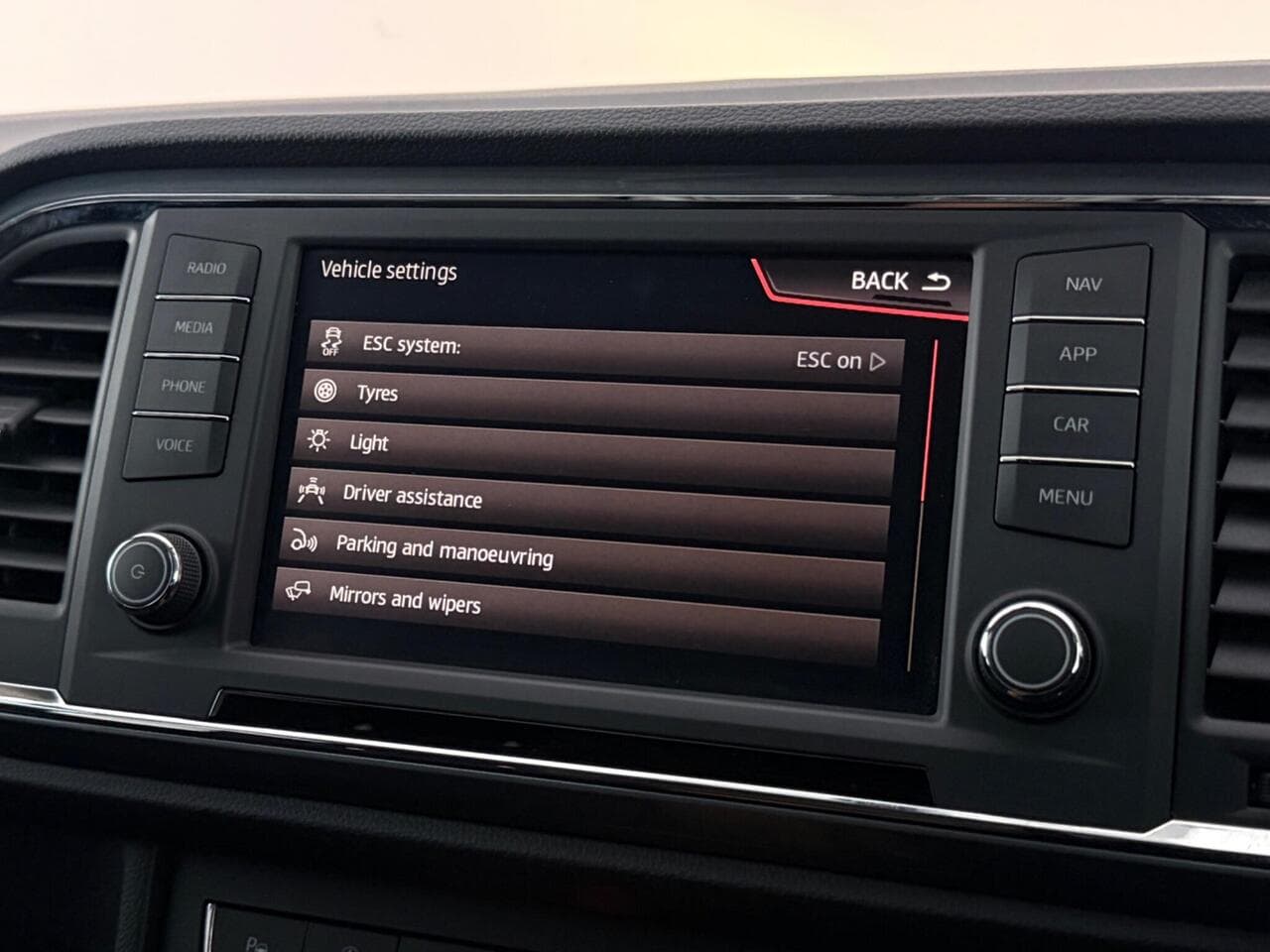 SEAT Ateca thumbnail Infotainment System