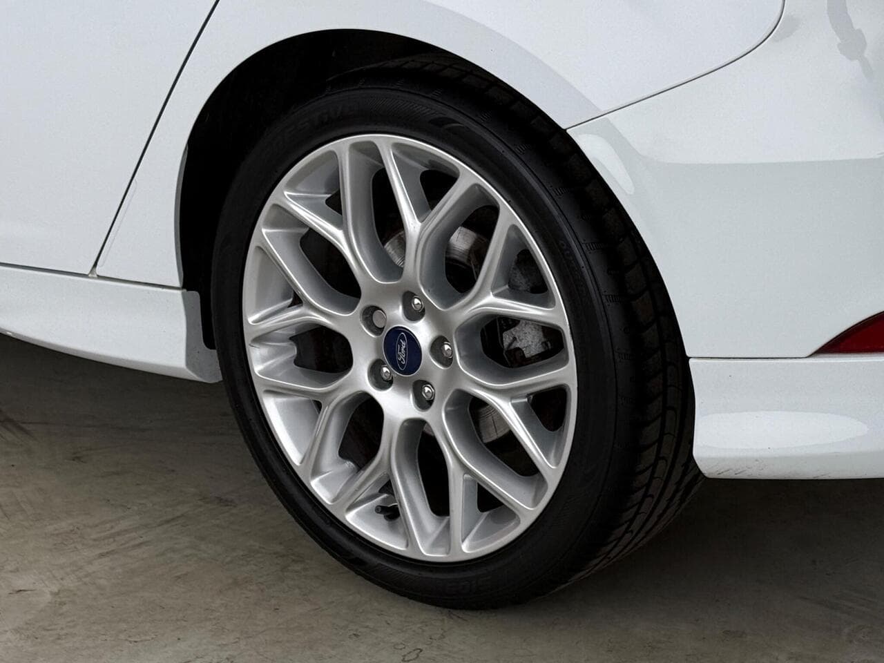 Ford Focus thumbnail Wheel