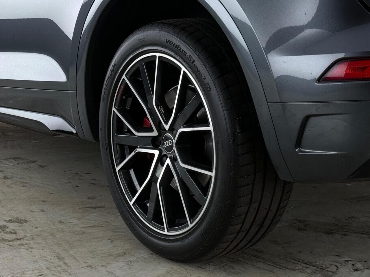 Audi Q5 thumbnail Wheel