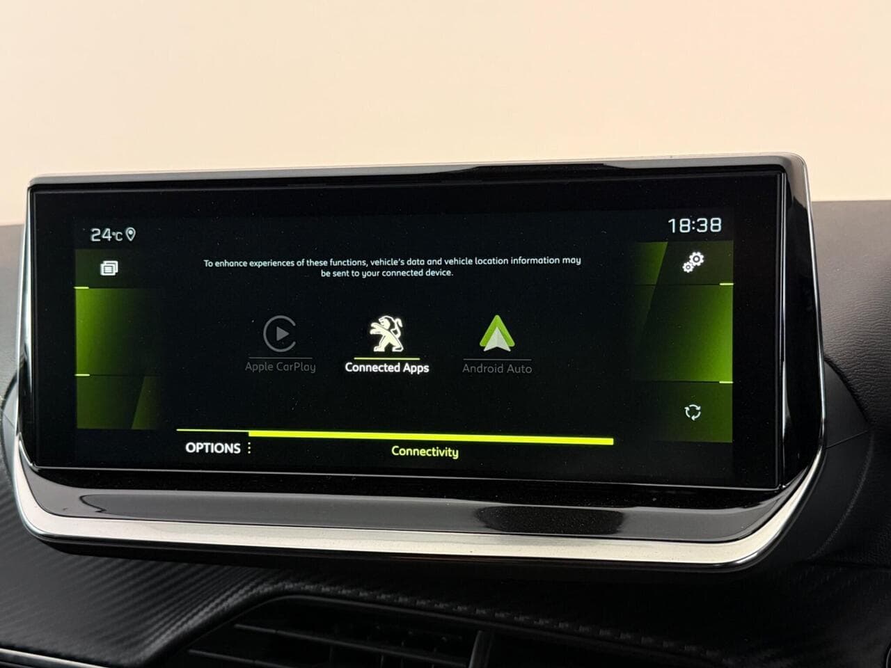 Peugeot 208 thumbnail Infotainment System