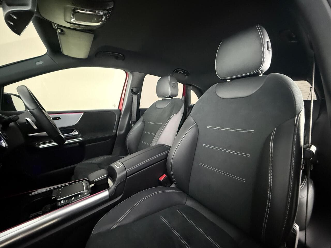 Mercedes-Benz B Class thumbnail Seat Front Passenger
