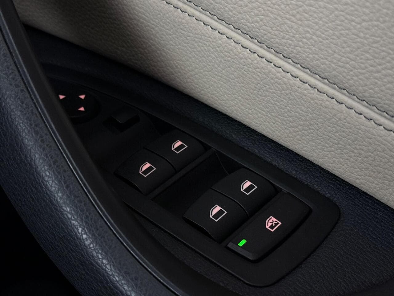 BMW X1 thumbnail Misc Controls