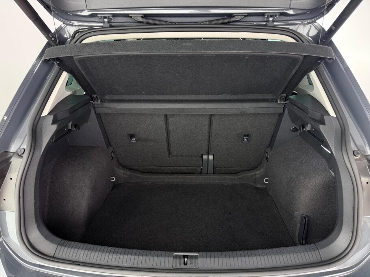 Volkswagen Tiguan thumbnail Boot