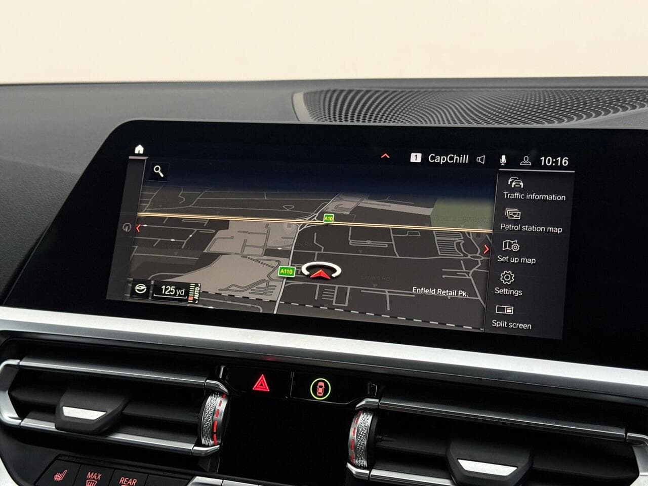 BMW 3 Series thumbnail Infotainment System
