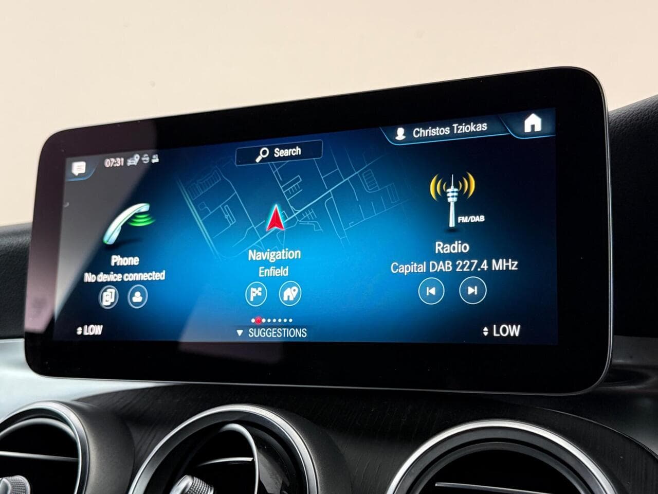 Mercedes-Benz GLC thumbnail Infotainment System