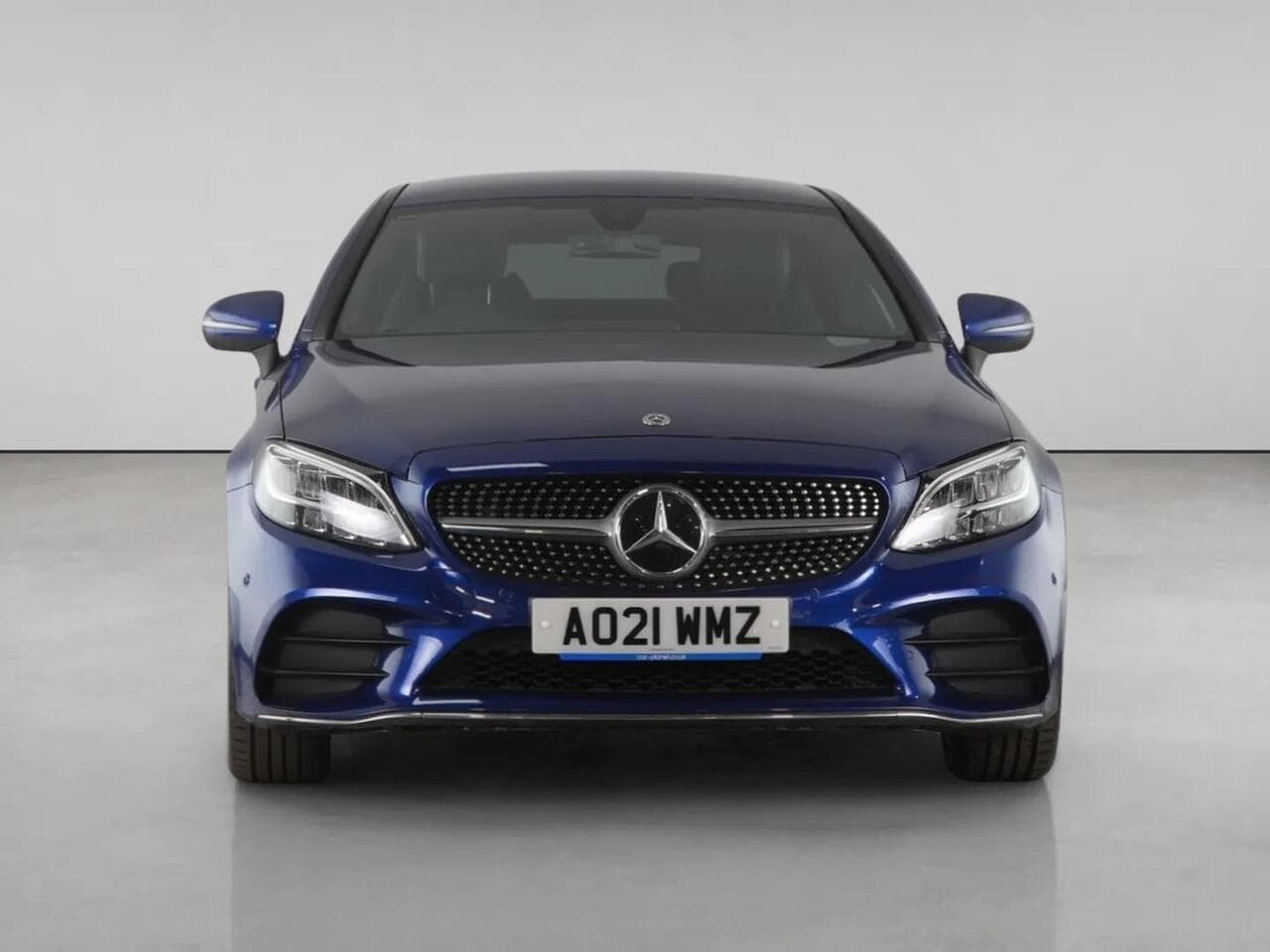 Mercedes-Benz C Class thumbnail Front