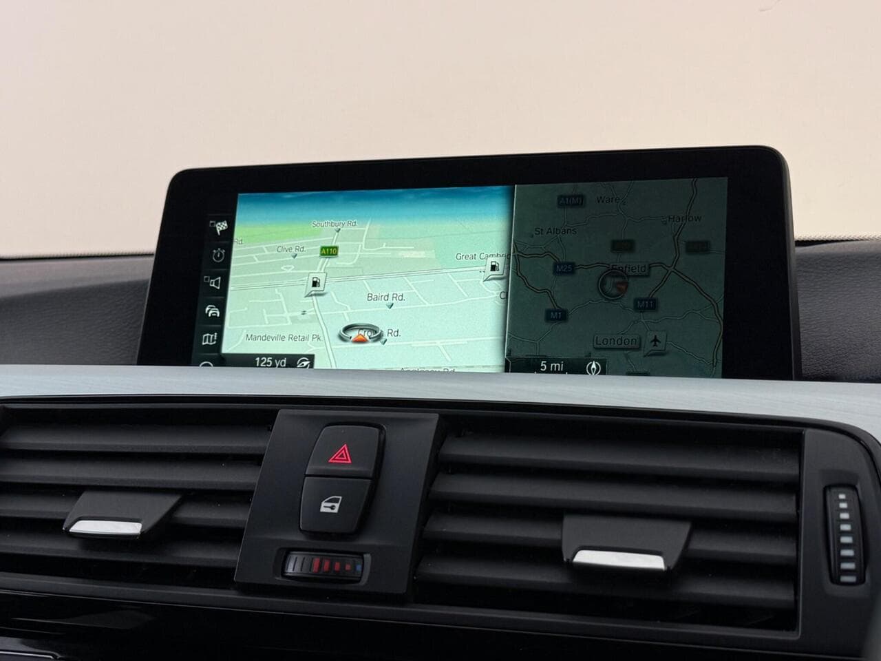 BMW 3 Series thumbnail Infotainment System