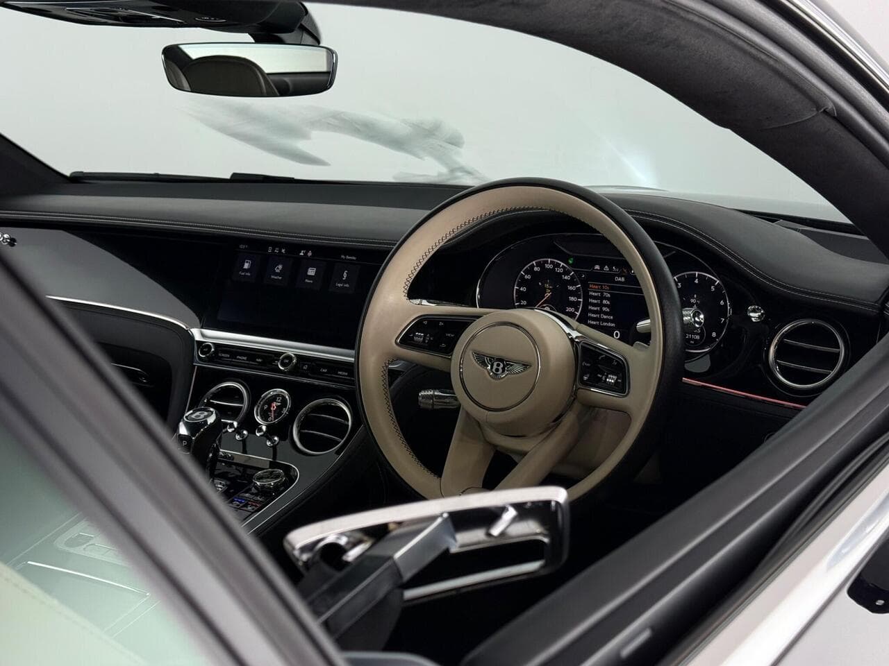 Bentley Continental thumbnail Steering Wheel