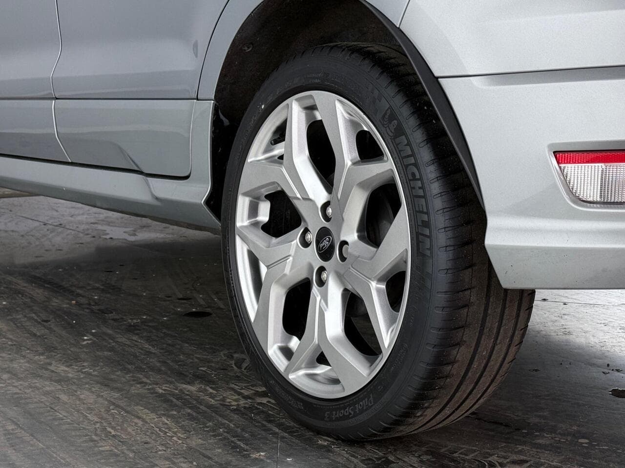 Ford EcoSport thumbnail Wheel