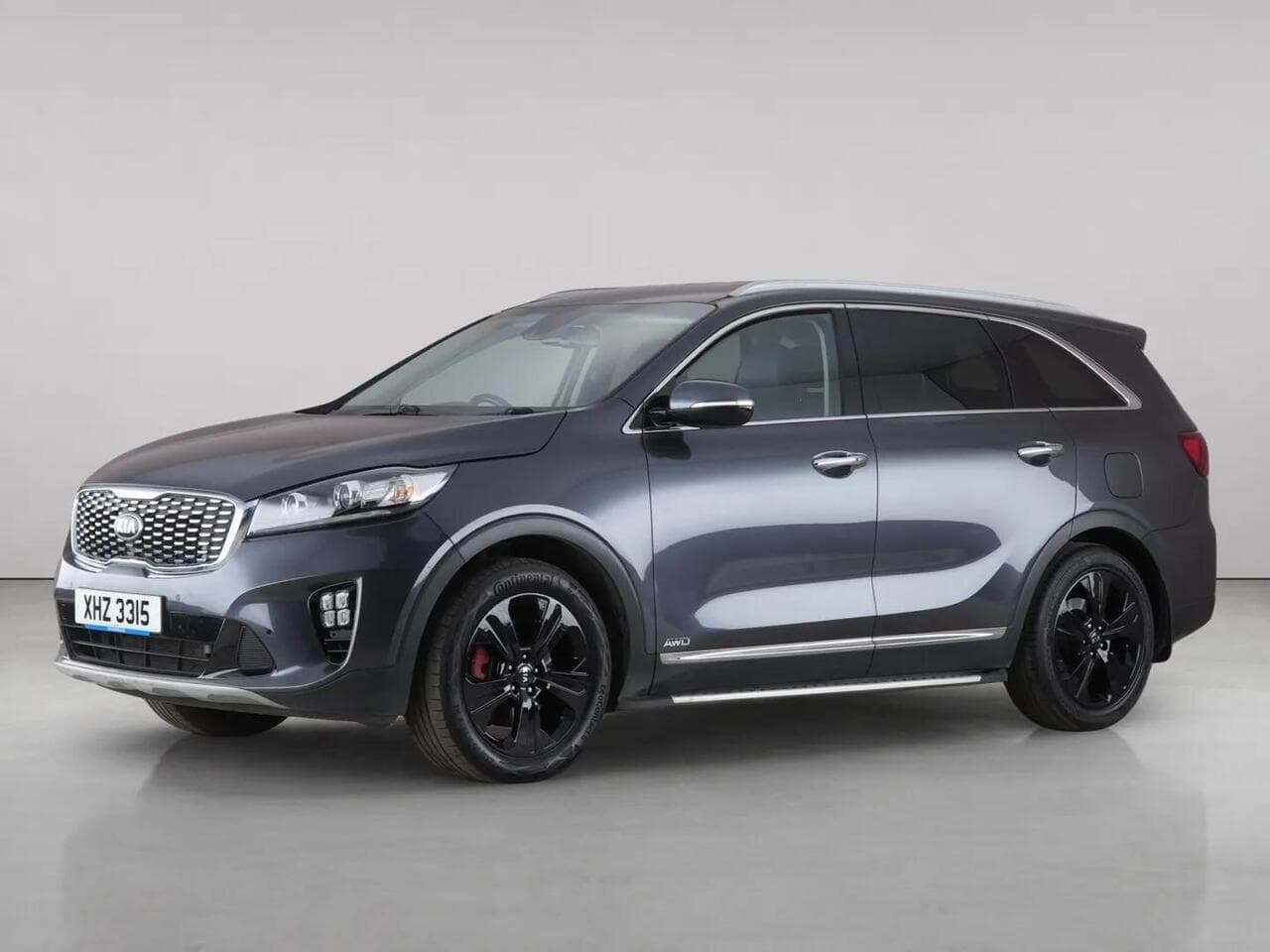 Kia Sorento thumbnail Front Left