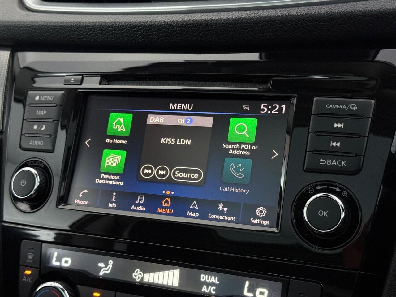 Nissan Qashqai thumbnail Infotainment System