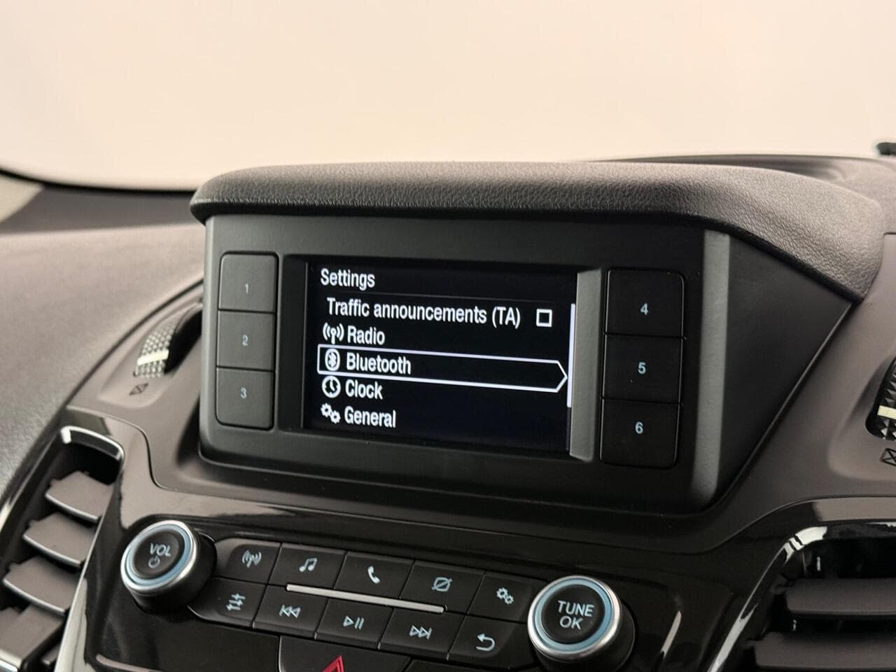 Ford Transit Connect thumbnail Infotainment System