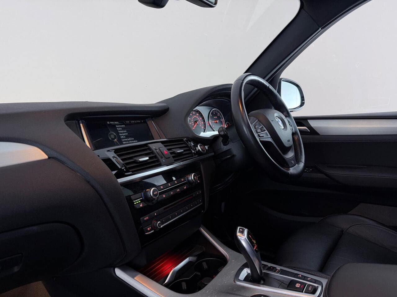 BMW iX3 thumbnail Interior Front