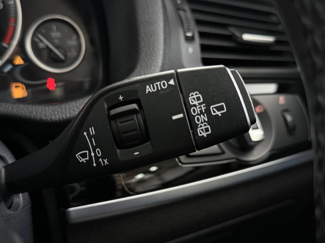 BMW X3 thumbnail Misc Controls