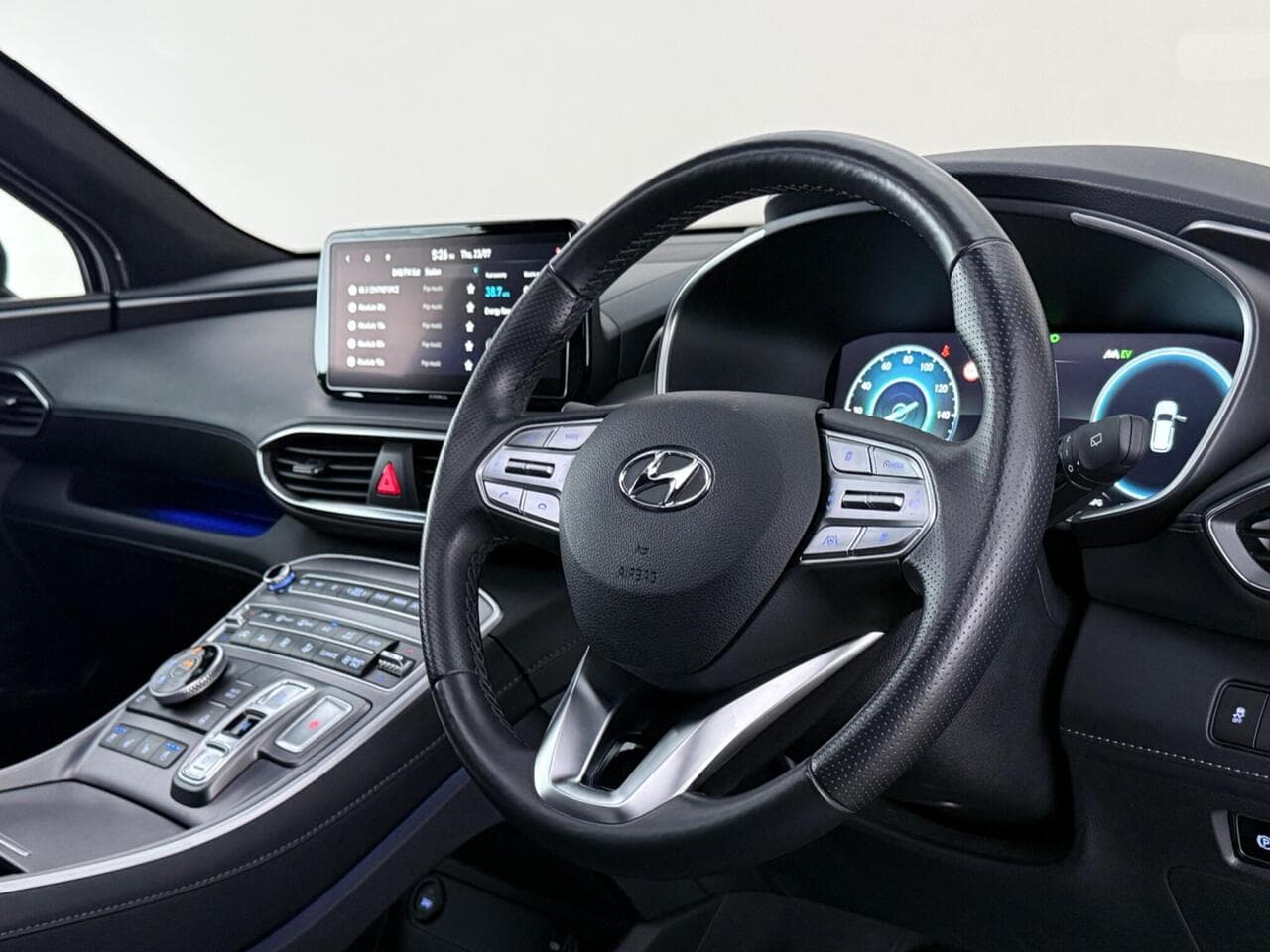 Hyundai Santa Fe thumbnail Steering Wheel
