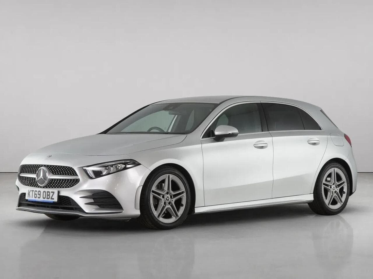 Mercedes-Benz A Class thumbnail Front Left