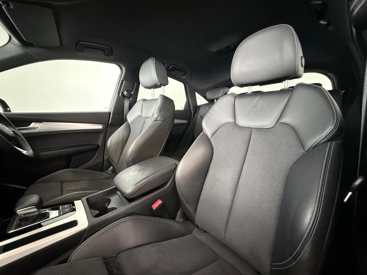 Audi Q5 thumbnail Seat Front Passenger