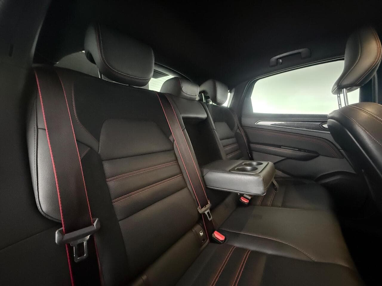 Renault Arkana thumbnail Seats Rear