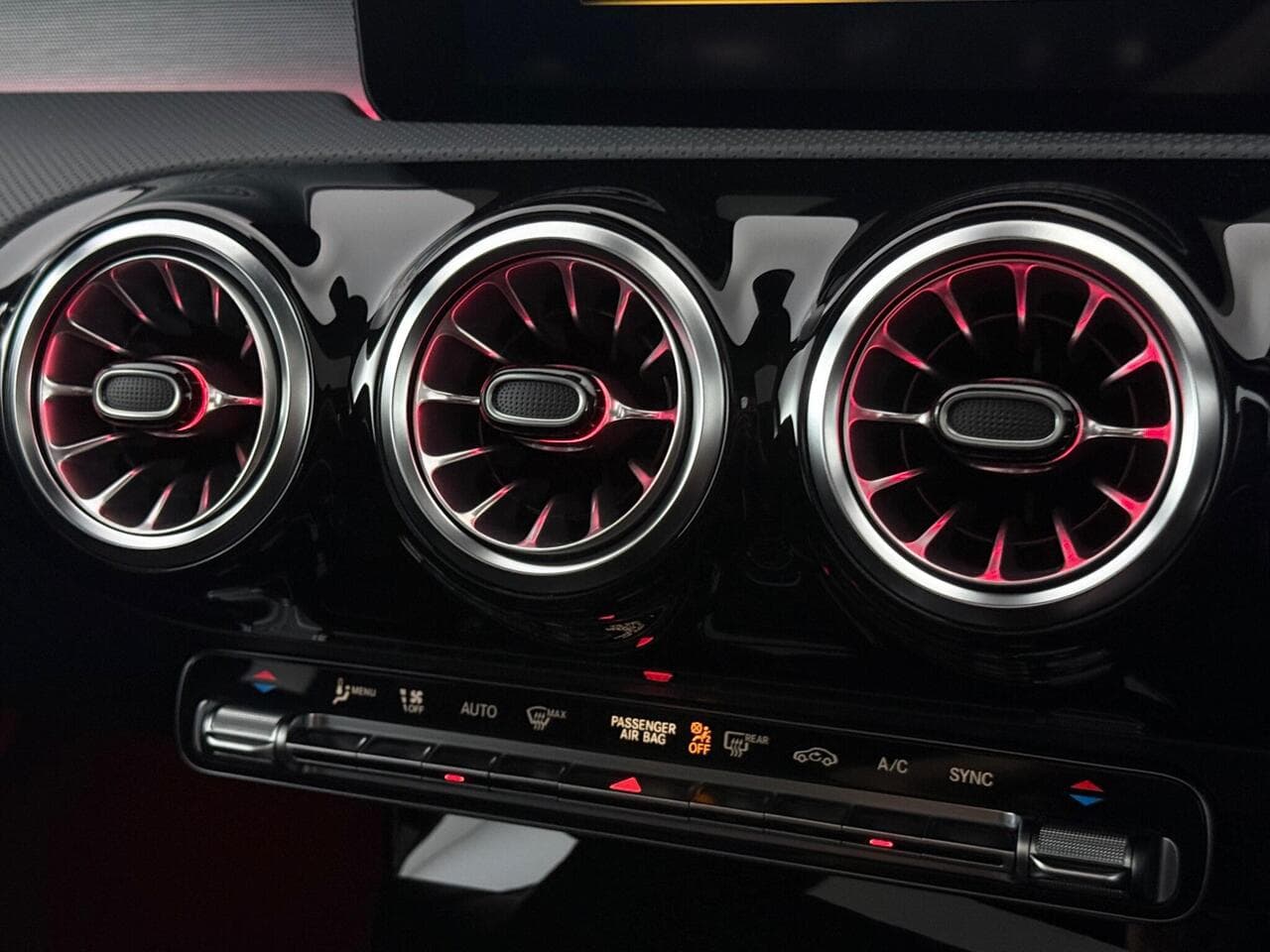 Mercedes-Benz A Class thumbnail Interior Front