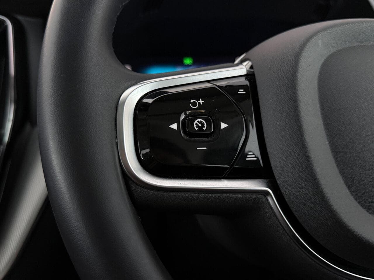 Volvo XC60 thumbnail Misc Controls