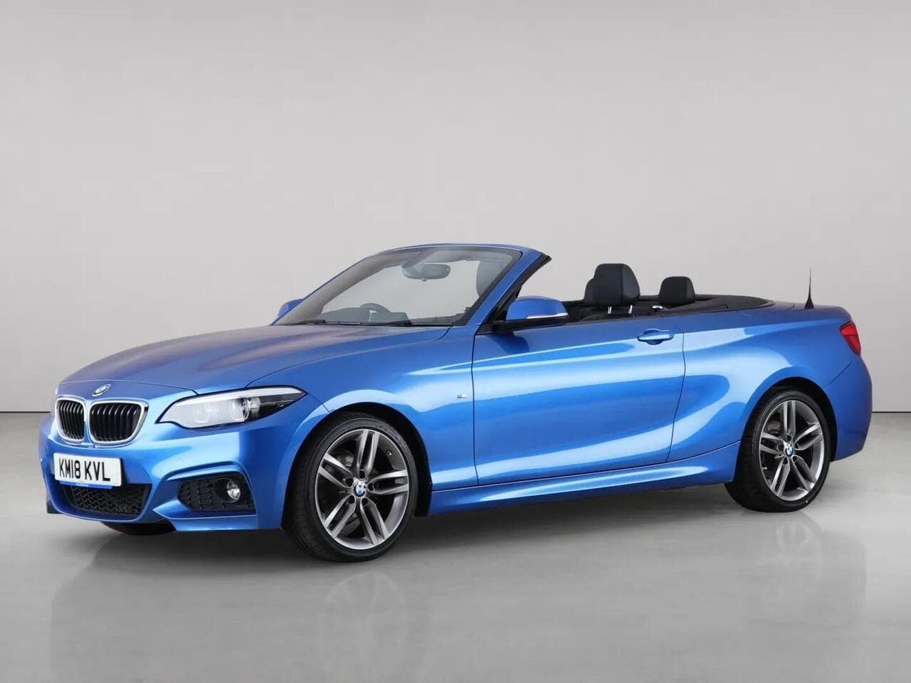 BMW 2 Series thumbnail Front Left