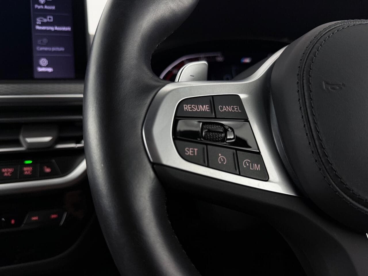 BMW X4 thumbnail Misc Controls