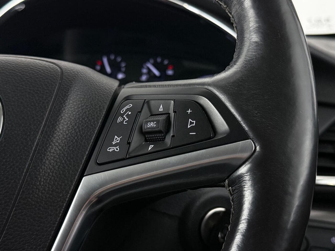 Vauxhall Mokka X thumbnail Misc Controls