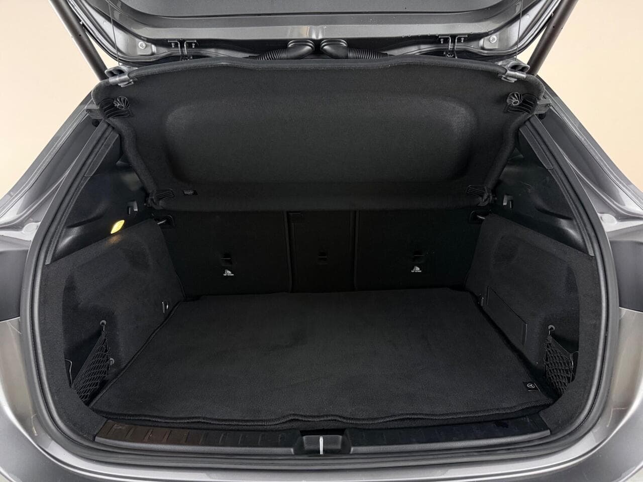 Mercedes-Benz GLA thumbnail Boot