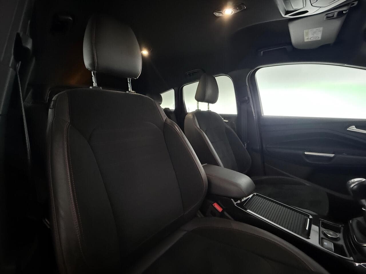 Ford Kuga thumbnail Seat Driver