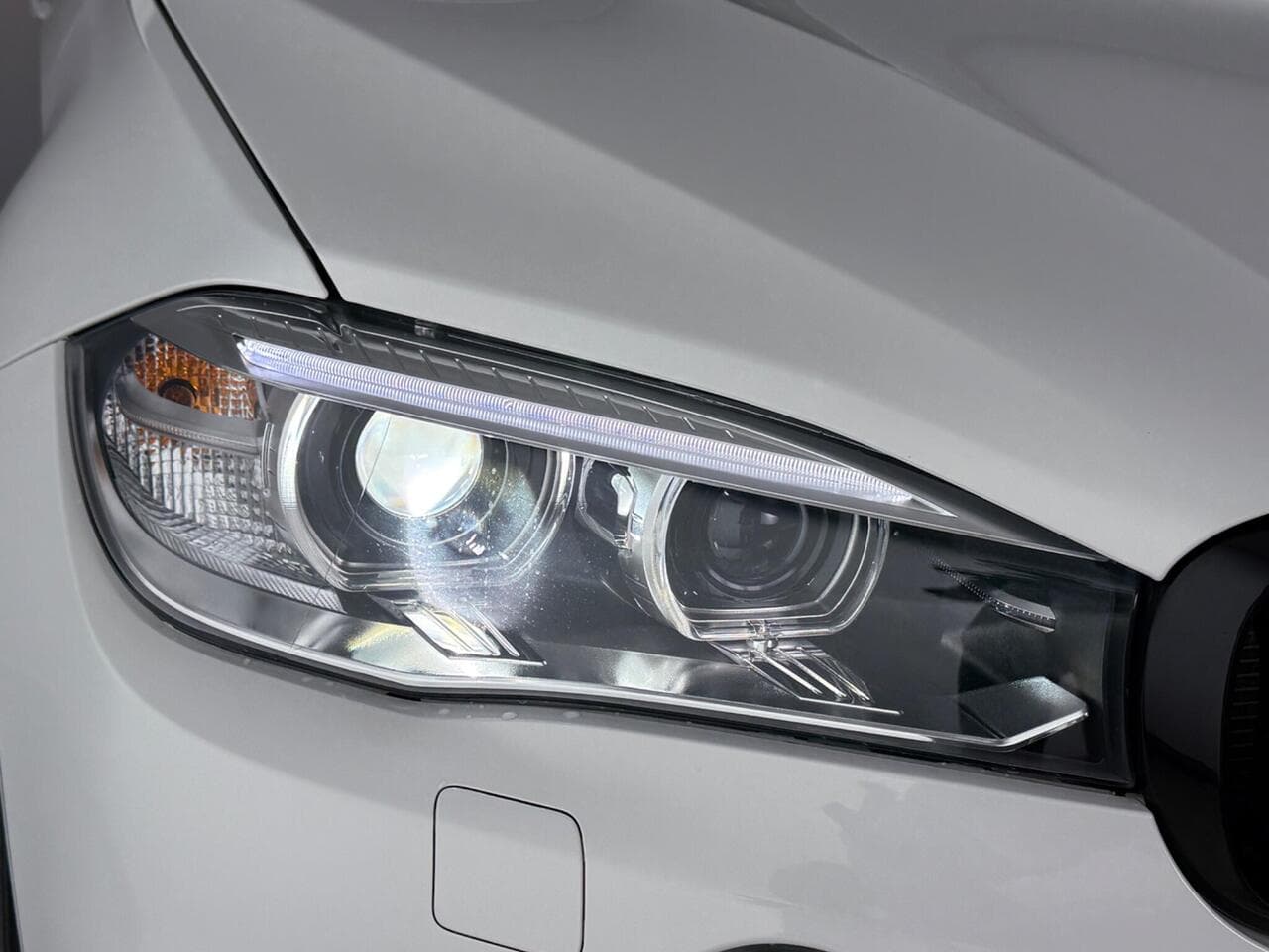 BMW X6 thumbnail Lights Front