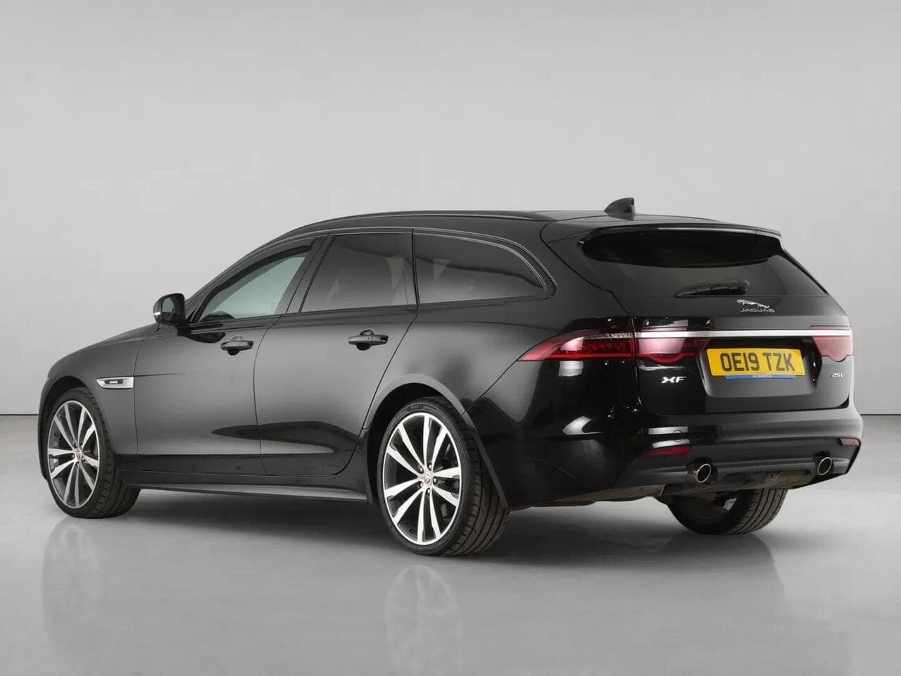 Jaguar XF thumbnail Rear Left