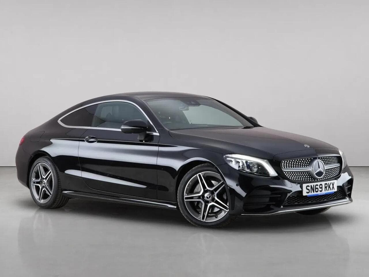 Mercedes-Benz C Class - Mercedes-Benz C Class 2.0 C220d AMG Line (Premium) G-Tronic+ Euro 6 (s/s) 2dr