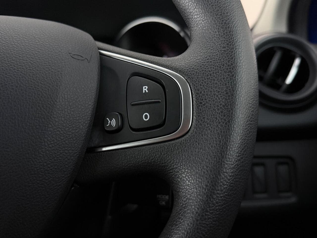 Renault Clio thumbnail Misc Controls